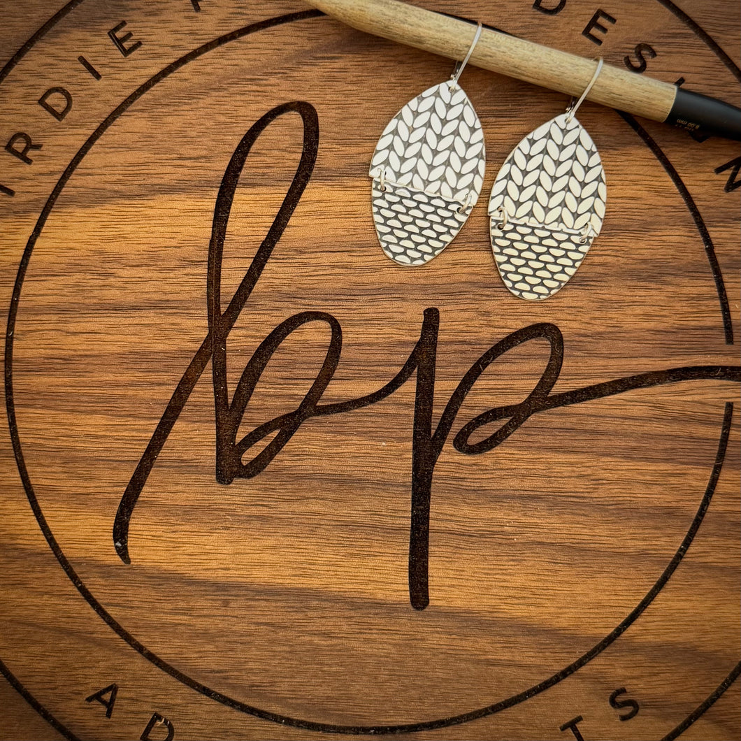 SPLIT SWING earrings