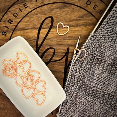 ROSE GOLD HEART STITCH MARKERS